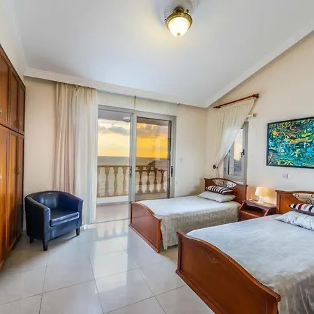 Sleeps 14 With Pool Air Con And Wifi Βίλα *